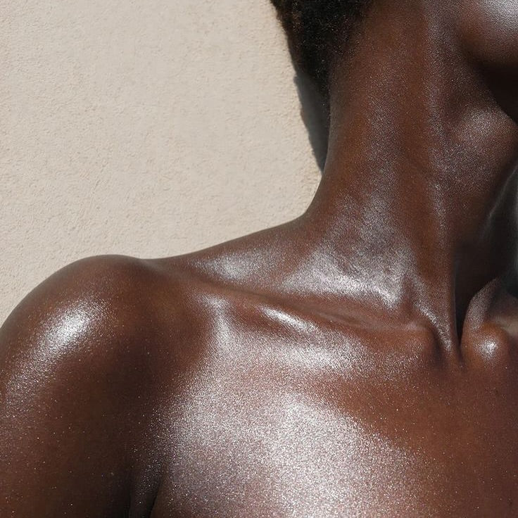 Iluminador Corporal e para o Rosto - Miss Lary